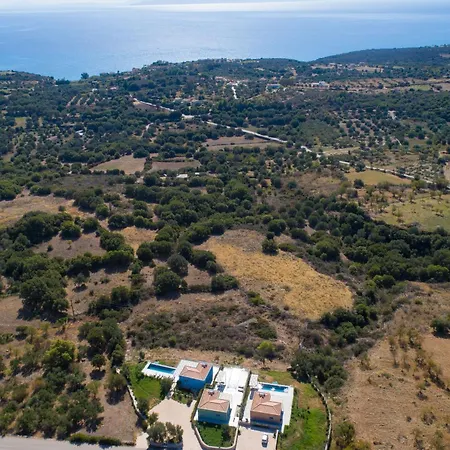 Katerina Mentoros * Karavádhos